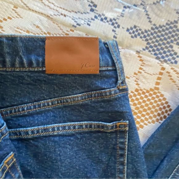 J. Crew • High Rise 90’s Classic Straight Jean in Cooper Square Wash - Picture 9 of 15